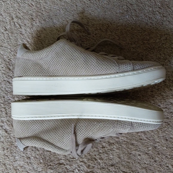 Sofft, Somers stone color sneakers . Sz 7 - Picture 3 of 9